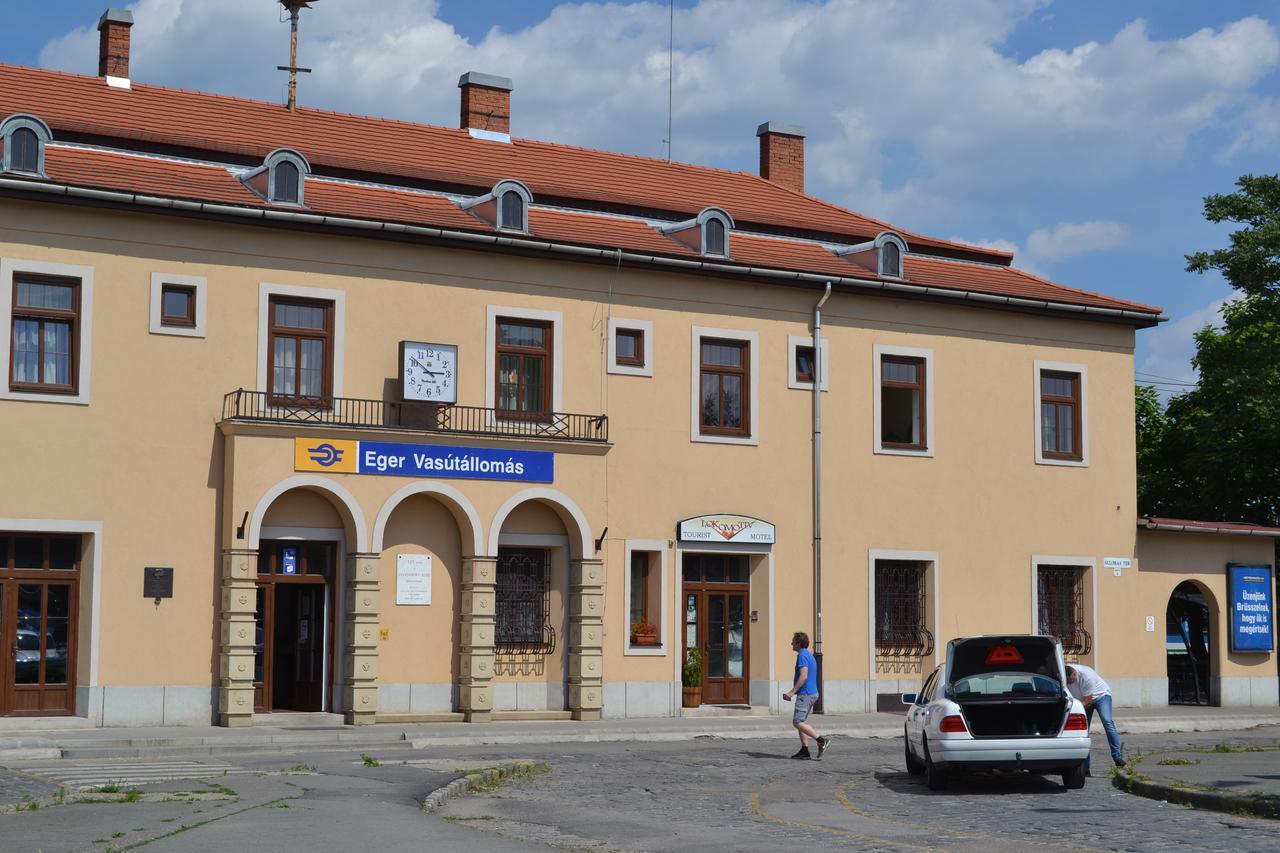 Lokomotiv Motel Eger Exteriér fotografie